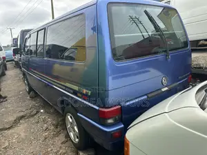 Volkswagen Transporter 2006 Blue