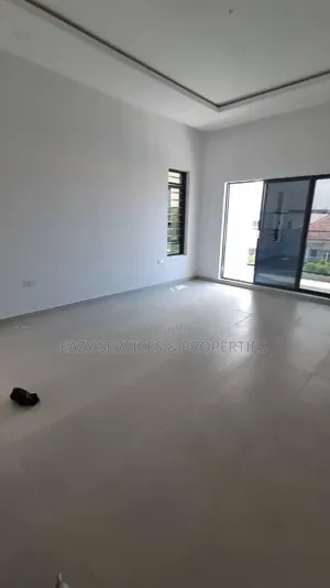 5bdrm Duplex in Lekki Phase One for rent