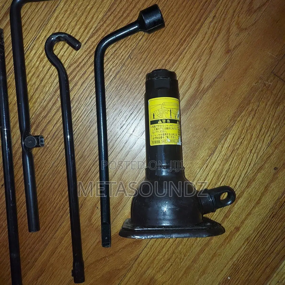 Toyota 4Runner Jack and Wheel Spanner Set
