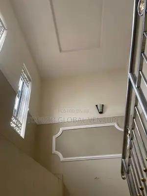 2bdrm Duplex in Akala Express for rent