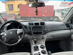 Toyota Highlander 2013