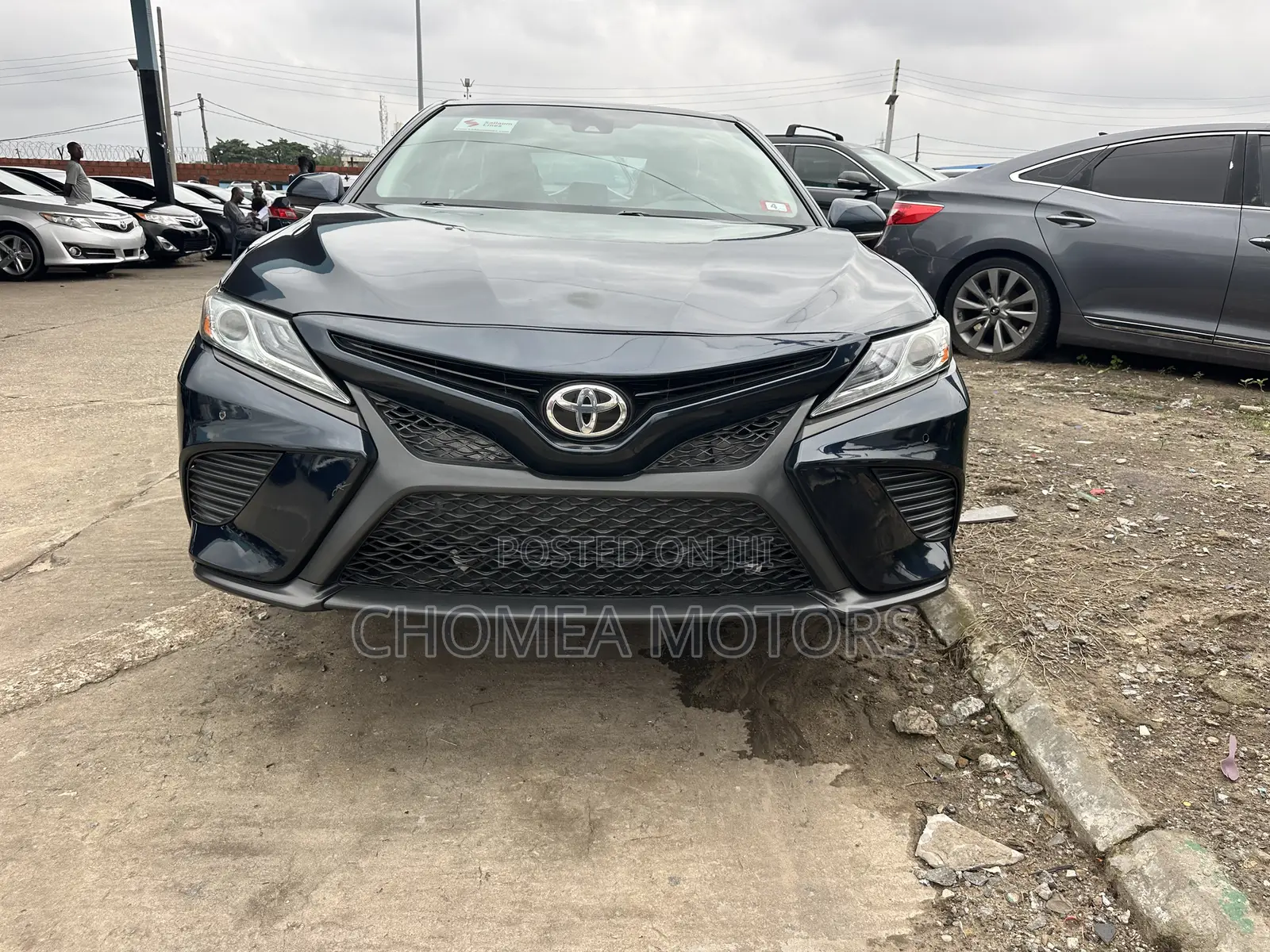 Toyota Camry 2019