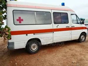 Mercedes-Benz Sprinter 2012 White