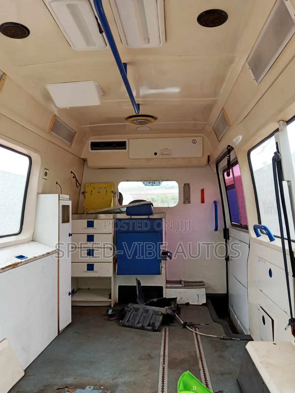 Mercedes-Benz Sprinter 2012 White