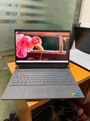 Laptop Dell Inspiron 15 5530 16GB Intel Core i7 SSD 1T