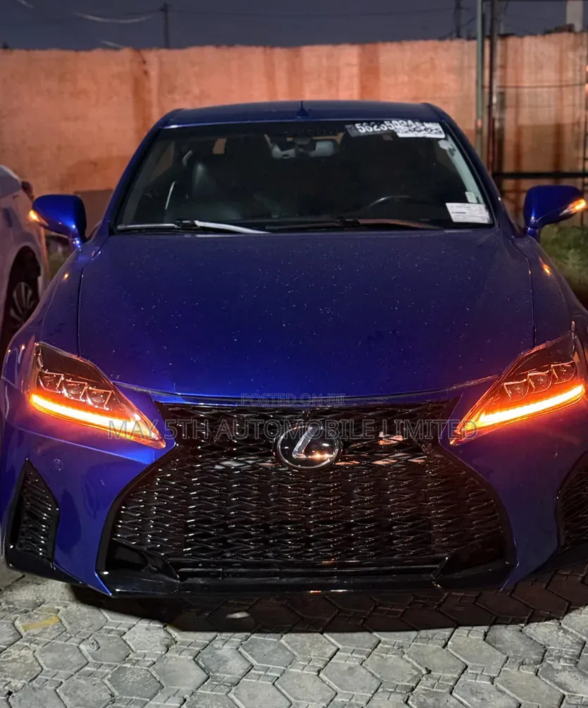 Lexus IS 2019 Blue