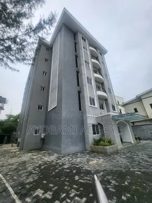 2bdrm Apartment in Oroke Drive, Old Ikoyi for rent