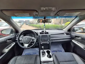 Toyota Camry SE 4dr Sedan (2.5L 4cyl 6A) 2014 Silver