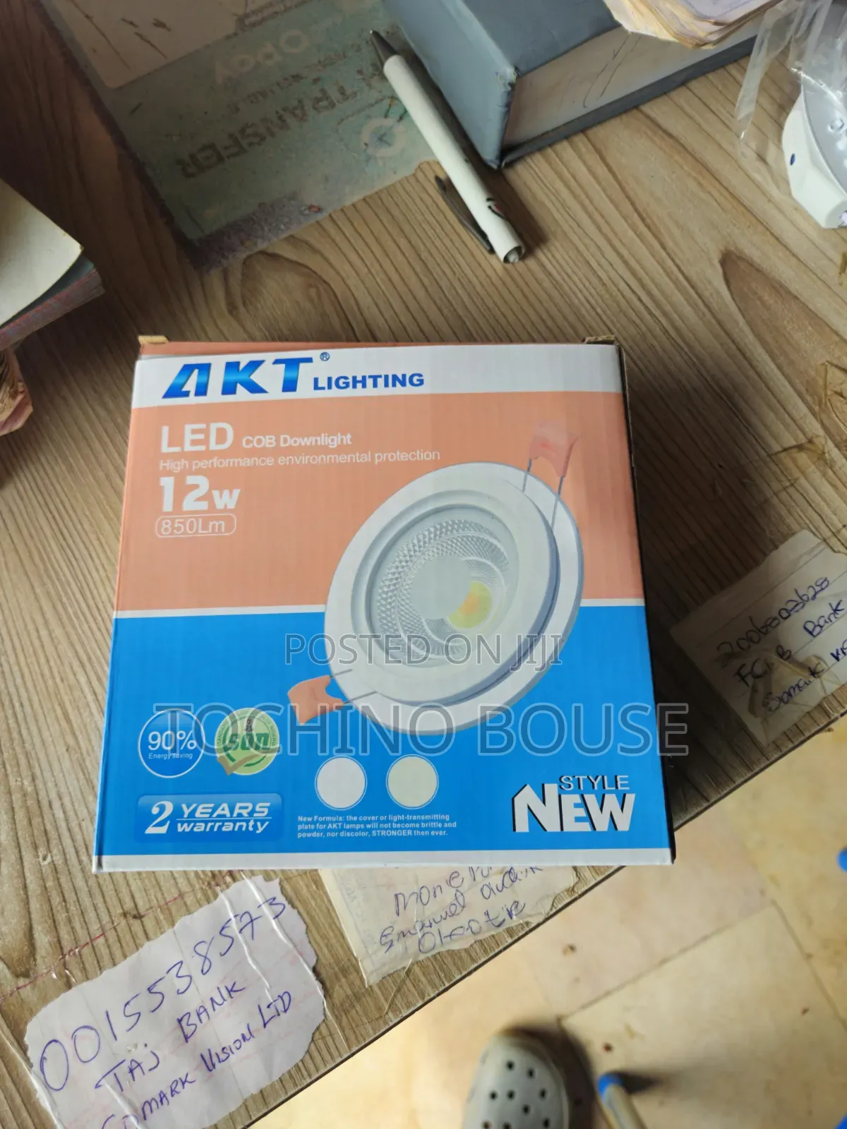 12 Watts AKT Pop Light Glass