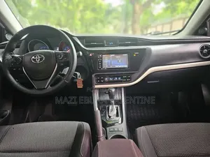 Toyota Corolla 2017 White