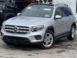 Mercedes-Benz GLB-Class GLB 250 4MATIC 2020 Silver