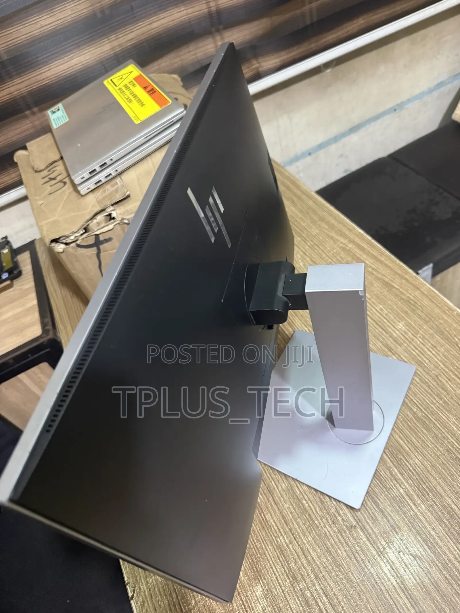 HP 24 Display Monitor