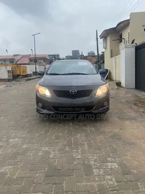 Toyota Corolla S 4dr Sedan (1.8L 4cyl 4A) 2010 Gray