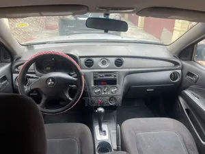 Mitsubishi Outlander 2.4 Automatic 2004 Silver