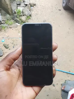Apple iPhone X 64 GB White