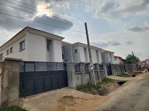4bdrm Duplex in Choos Estate, Wasa for sale