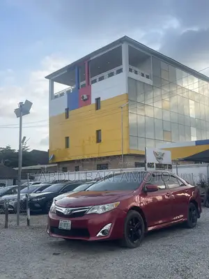 Toyota Camry 2014 Red