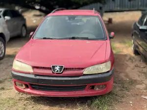 Peugeot 306 1999 Red