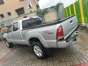 Toyota Tacoma 2008 Silver