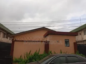 3bdrm Bungalow in Atiba Osborne, Mende for sale