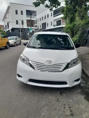 Toyota Sienna 2015 White