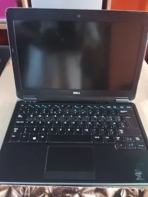 Laptop Dell Vostro 3300 4GB Intel Core i3 HDD 500GB