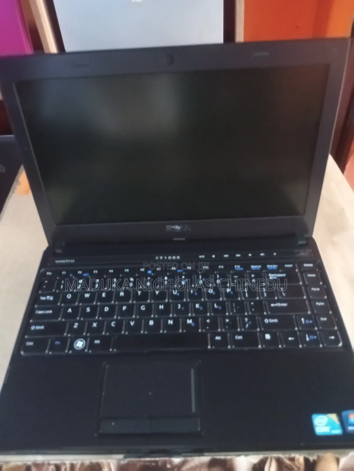Laptop Dell Vostro 3300 4GB Intel Core i3 HDD 500GB