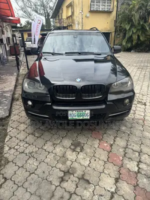 BMW X5 xDrive 48i AWD (4.8L 8cyl 6A) 2009 Black