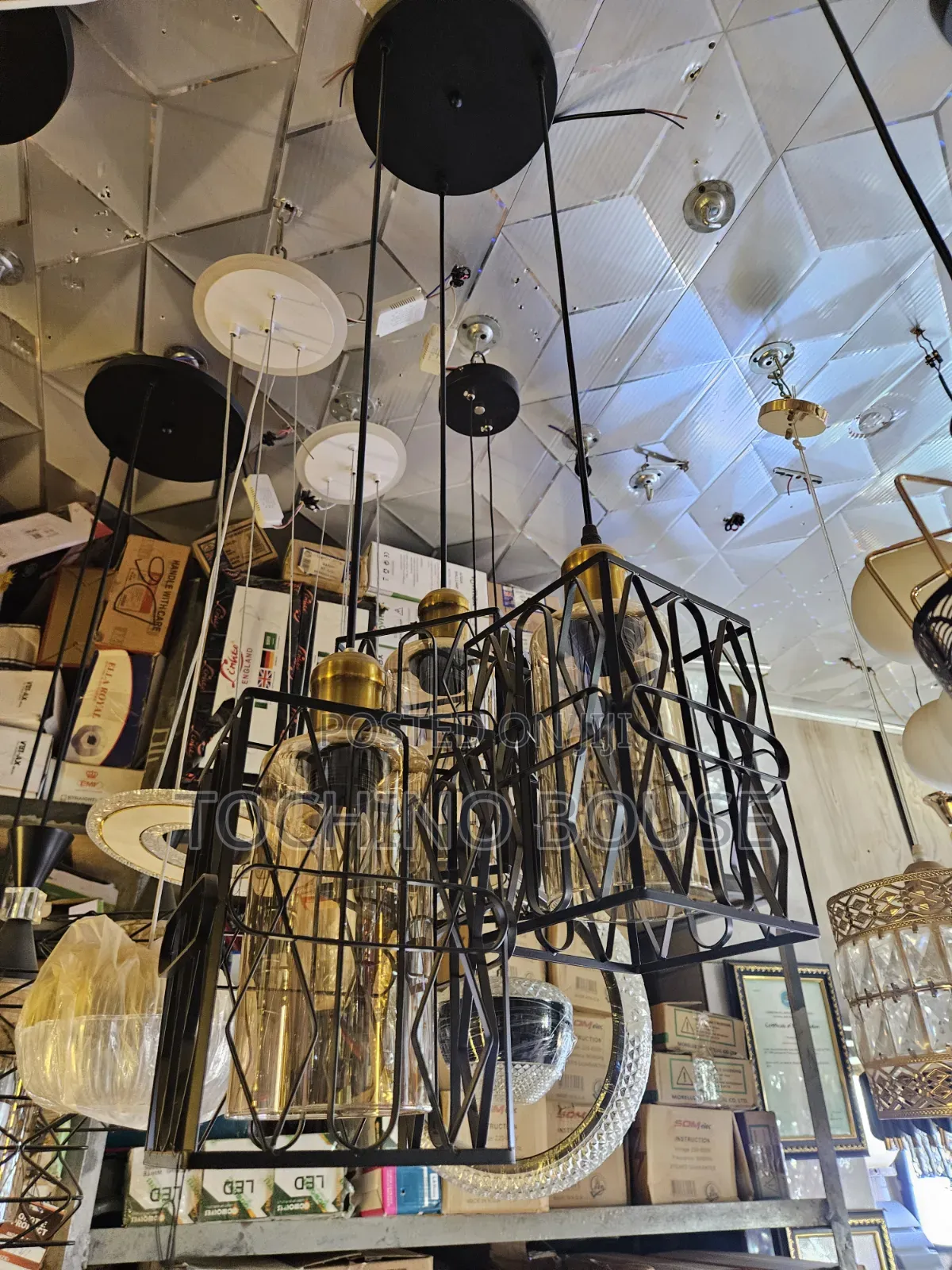 3 in One Dropping Bulb Chandelier