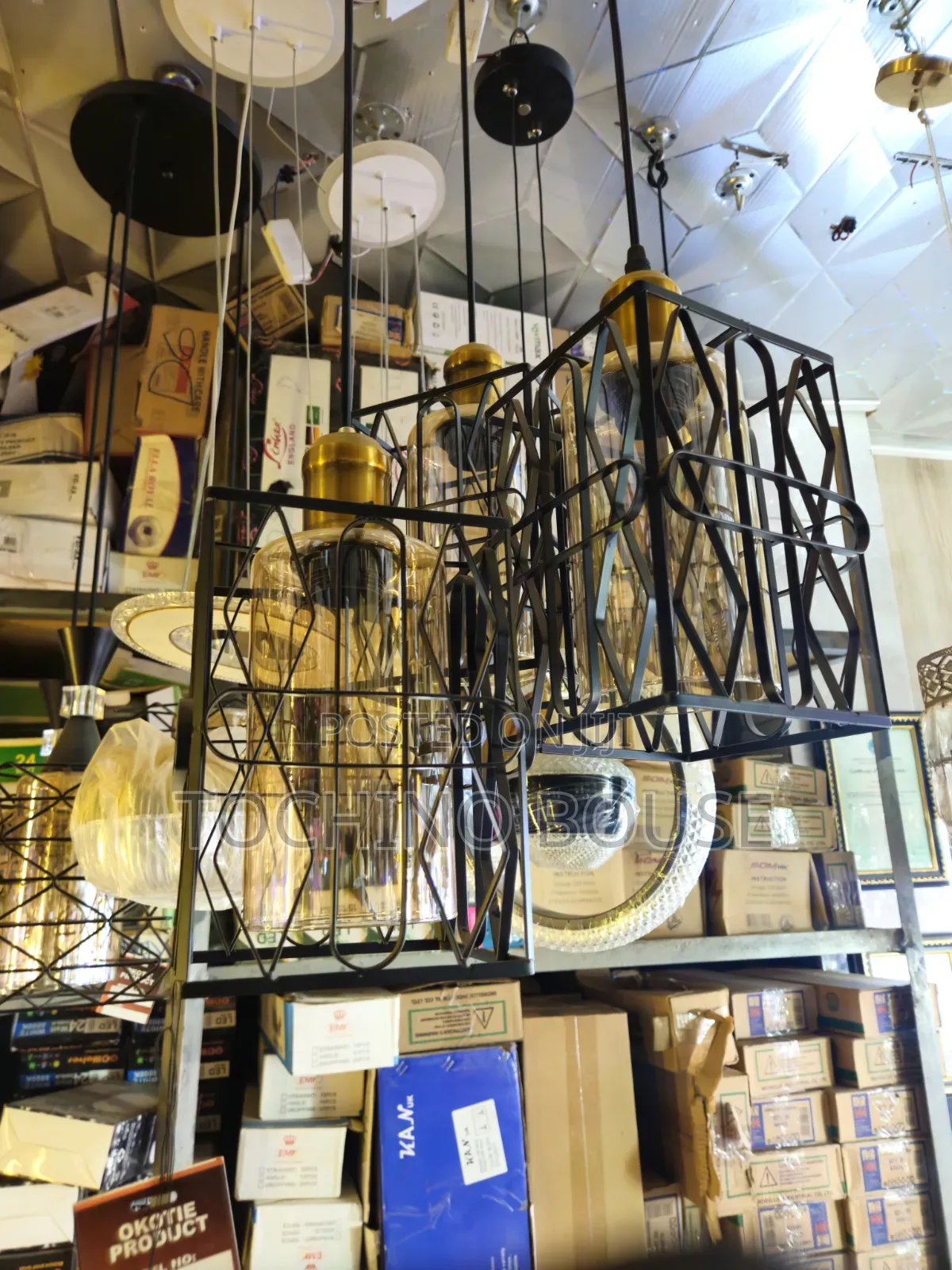3 in One Dropping Bulb Chandelier