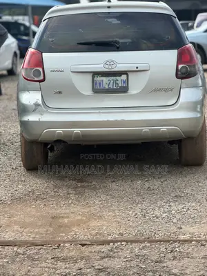 Toyota Matrix 2004 Silver