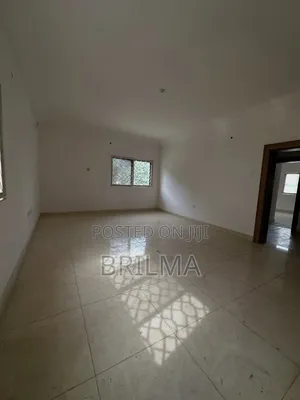 3bdrm Apartment in Wuse 2 for rent