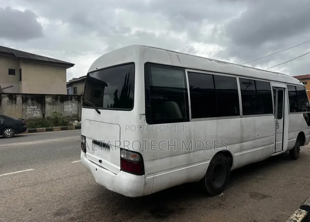 Toyota Coaster 2007 White