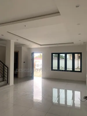 4bdrm Duplex in Parkview Estate for rent