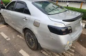 Toyota Camry 2011
