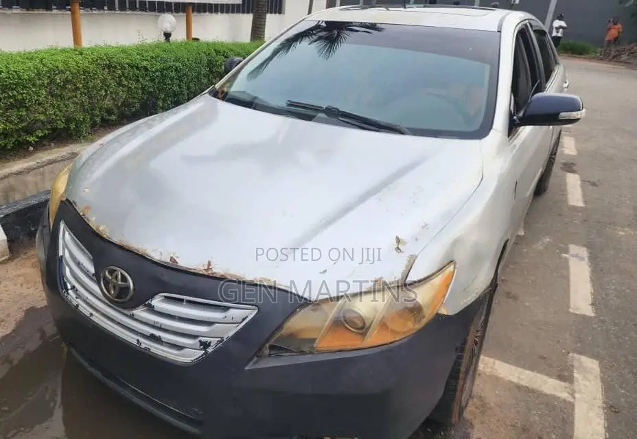 Toyota Camry 2011