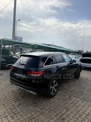 Mercedes-Benz GLC-Class 2017 Black
