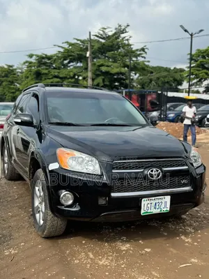 Toyota RAV4 2010 Black