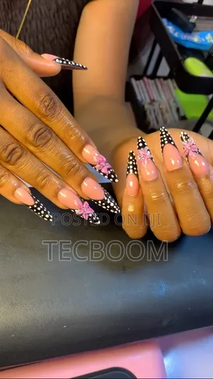 Nails and Lash Tech - Home Service