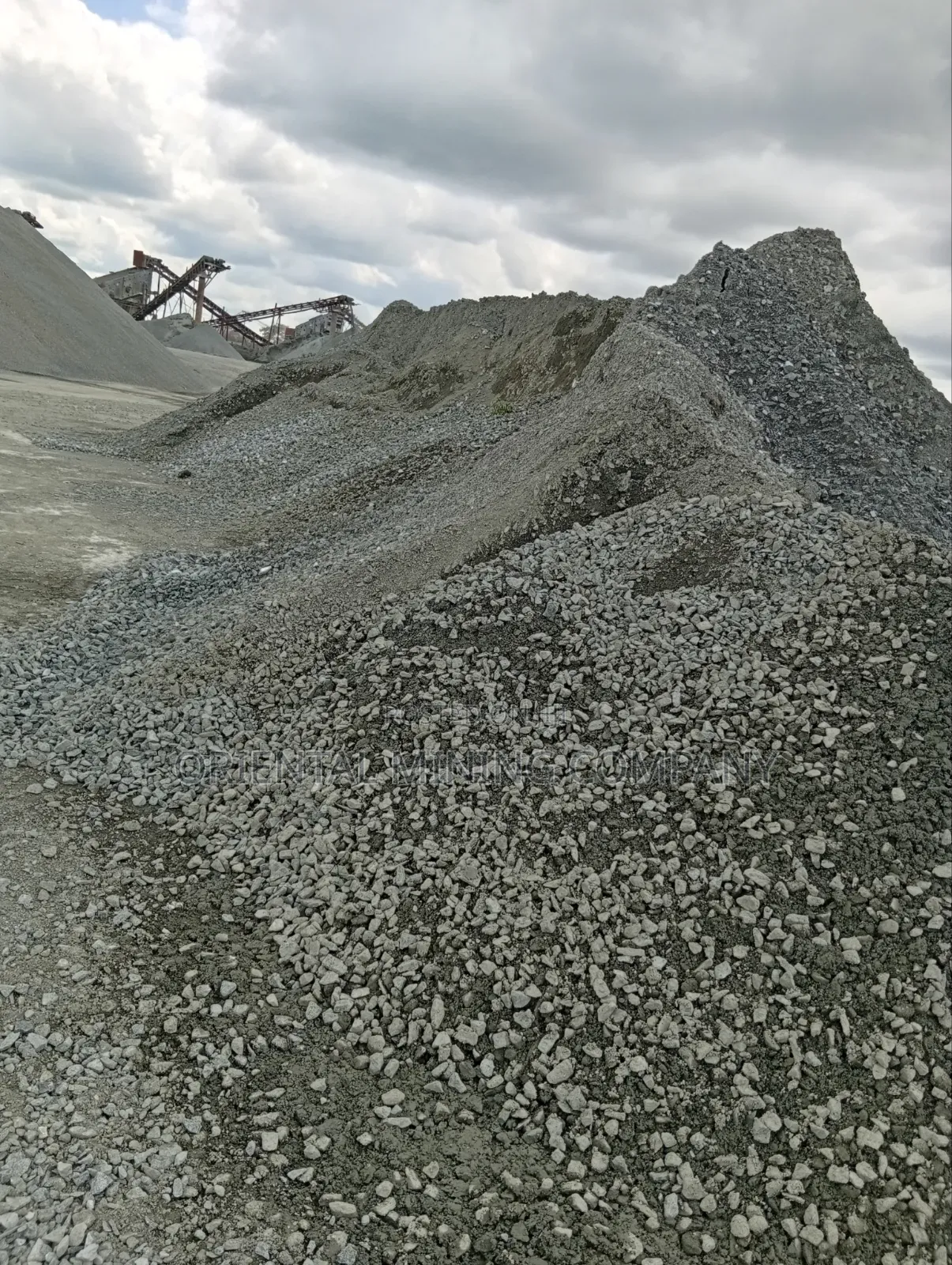 Premium Construction Granite and Iron Chippings (3/4", 1" Bulk Sizes