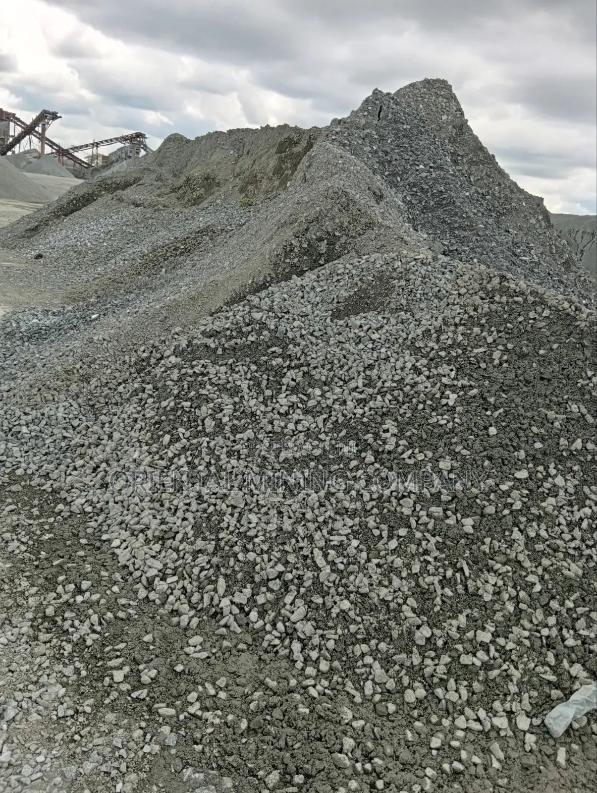 Premium Construction Granite and Iron Chippings (3/4", 1" Bulk Sizes