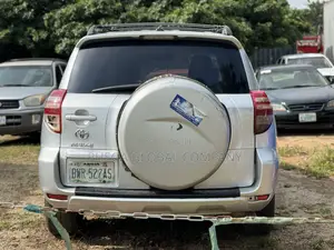 Toyota RAV4 2012 Silver