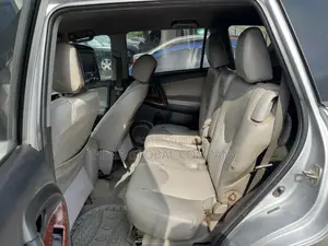 Toyota RAV4 2012 Silver