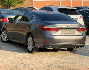 Lexus ES 2014 Gray