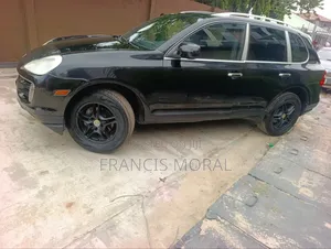 Porsche Cayenne Tiptronic 2010 Black