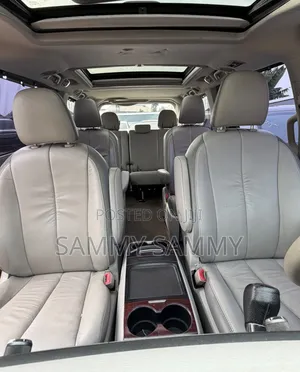 Toyota Sienna 2013 Blue