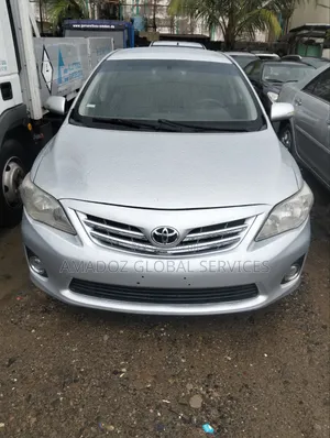 Toyota Corolla 2010 Silver