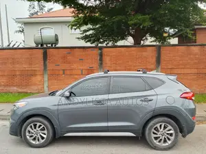 Hyundai Tucson Limited FWD 2017 Gray