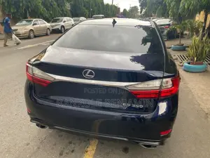 Lexus ES 350 FWD 2016 Blue