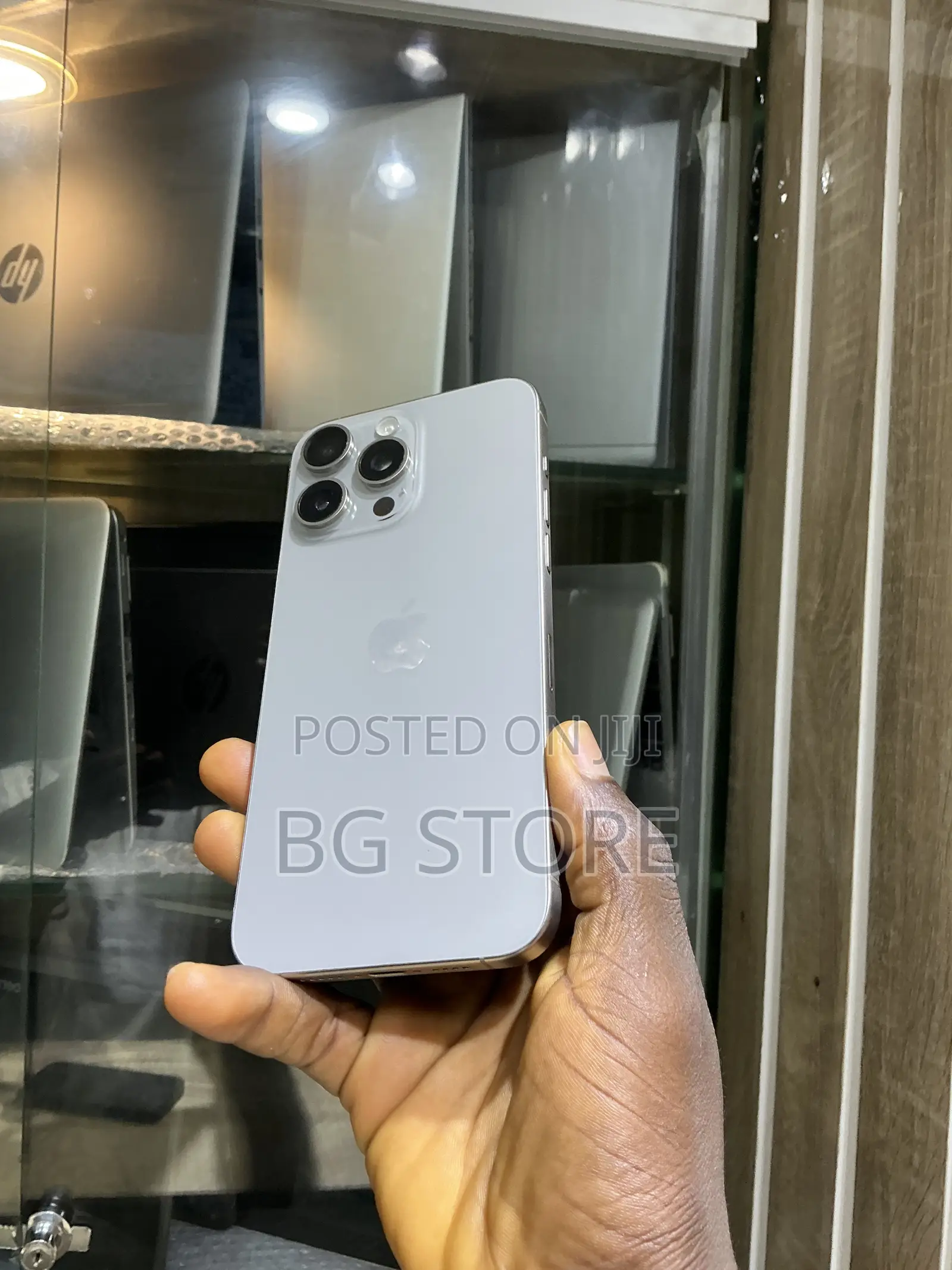 Apple iPhone 15 Pro Max 256 GB White